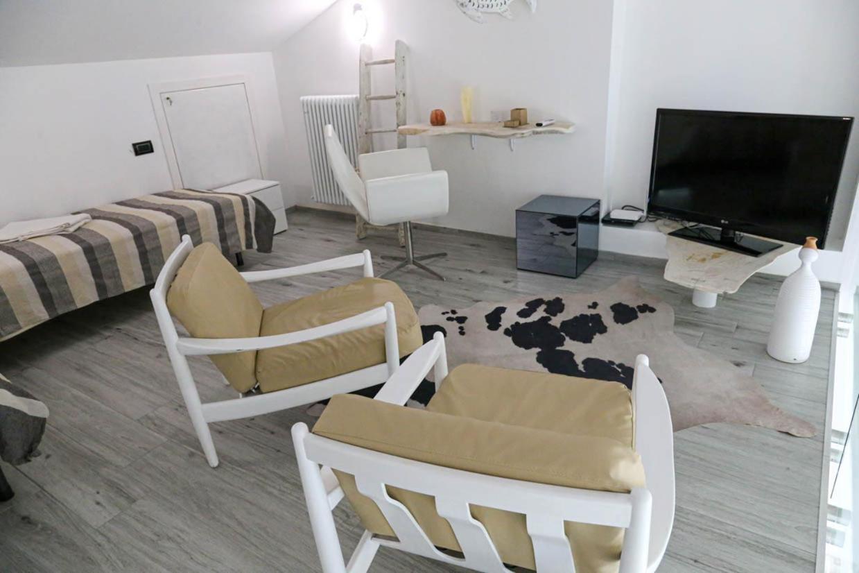 Le Coccinelle Home A Lierna Esterno foto